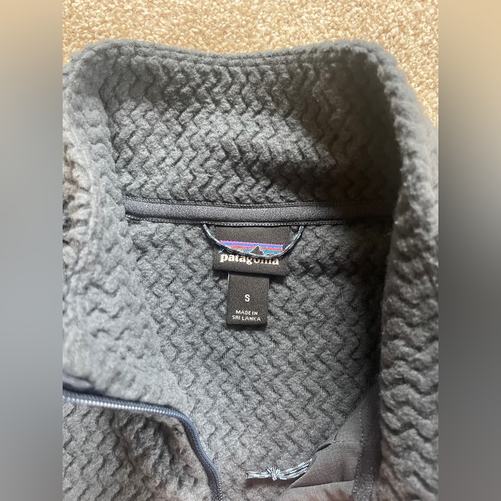 Patagonia R1 Air Womans Small Gray - Picture 4 of 4